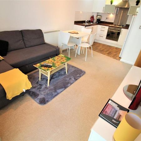 Racecourse Serviced Apartments 체스터 외부 사진