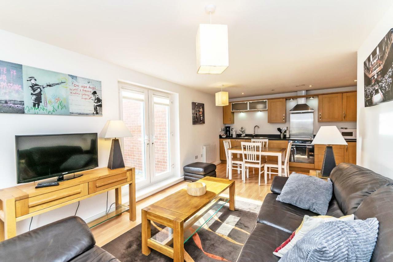 Racecourse Serviced Apartments 체스터 외부 사진
