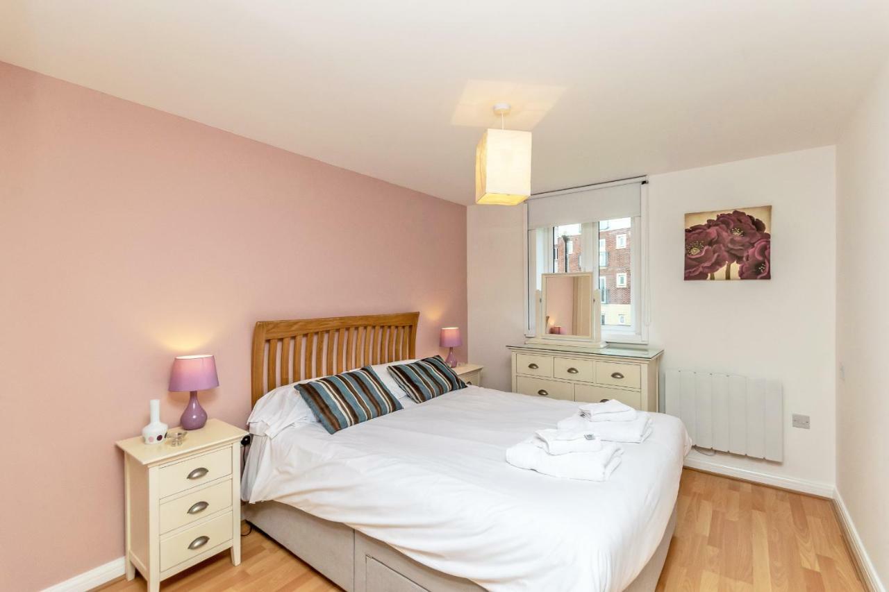Racecourse Serviced Apartments 체스터 외부 사진
