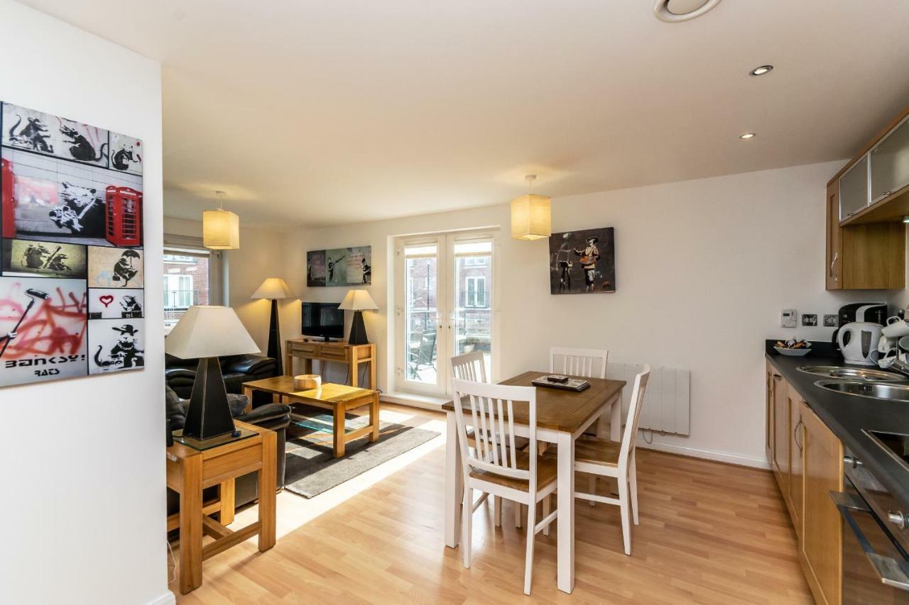 Racecourse Serviced Apartments 체스터 외부 사진